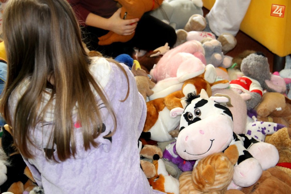 Ilustračný obrázok k článku Handlovčania ukázali srdce: Vyzbierané hračky tešia deti v nemocnici v Bojniciach