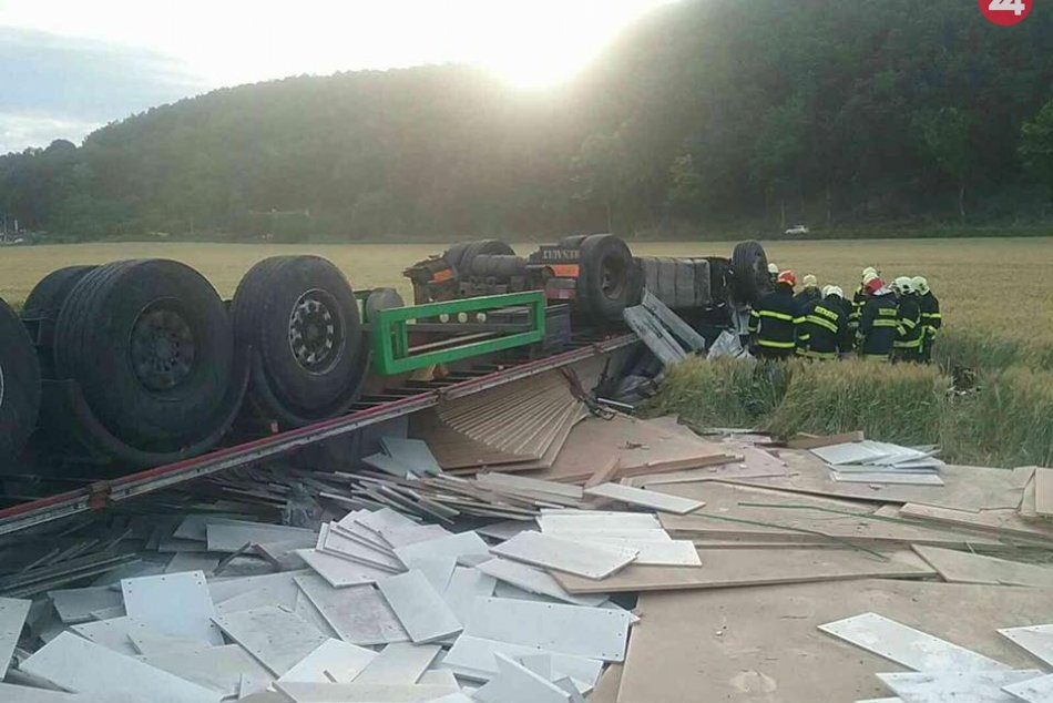 FOTO: Tragická dopravná nehoda v okrese Prievidza